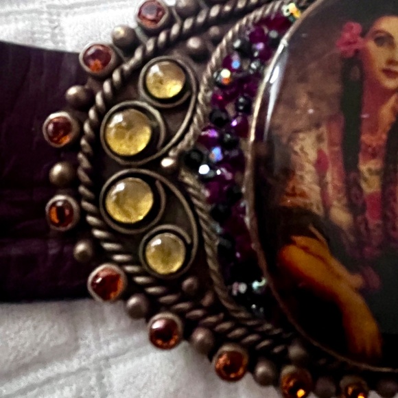 Vintage “The Goddess Image” Buckle w/Rhinestone Crystal Jeweled Leather Belt - Picture 9 of 11